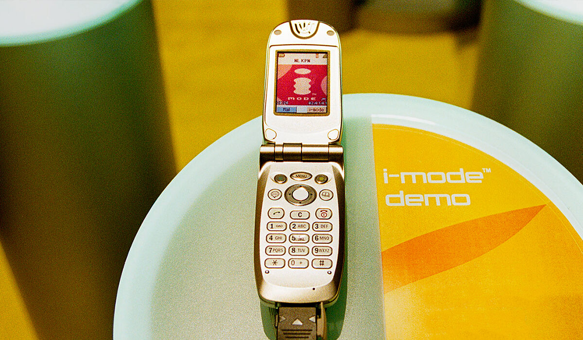 Plaatje geschiedenis  i Mode telefonie 2005